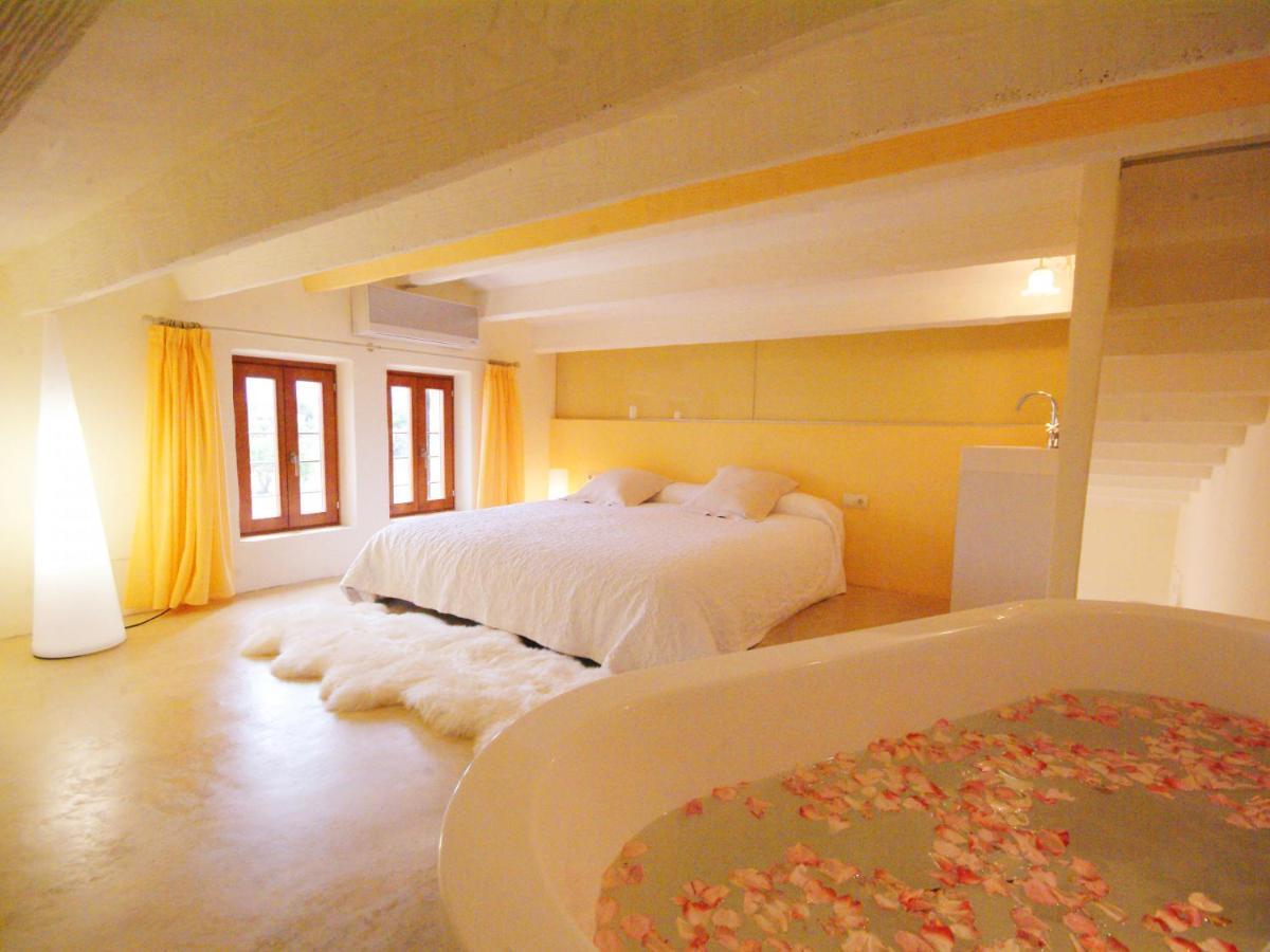 Villa Barcares Petit, Piscina, Jardines Junto A Playa En Alcudia Buitenkant foto